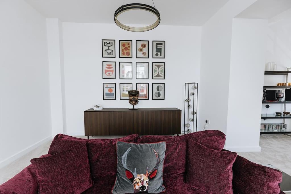 Bobbin Row - Grade 2 Listed Property With A Beautiful Design With Access To Leeds リーズ エクステリア 写真