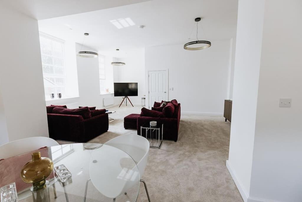 Bobbin Row - Grade 2 Listed Property With A Beautiful Design With Access To Leeds リーズ エクステリア 写真
