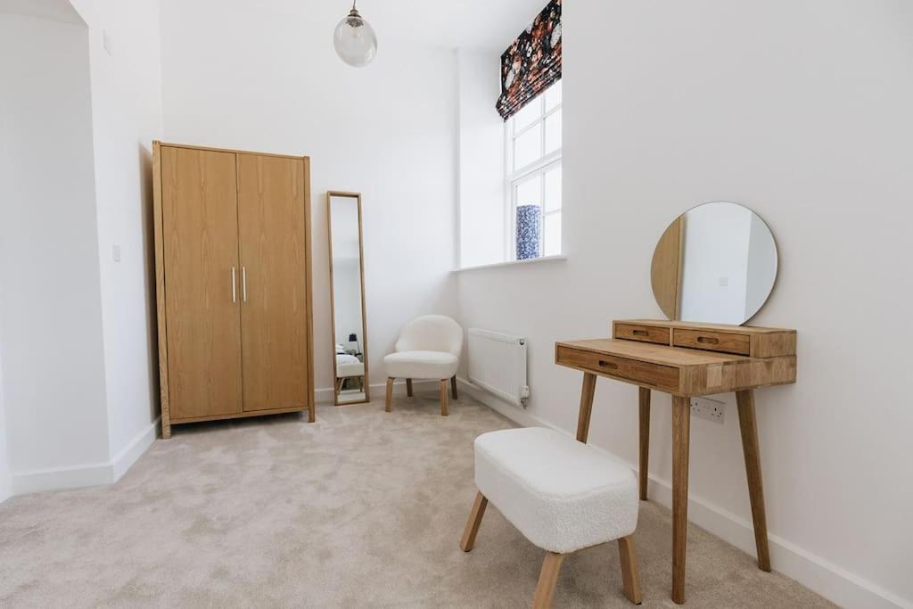 Bobbin Row - Grade 2 Listed Property With A Beautiful Design With Access To Leeds リーズ エクステリア 写真