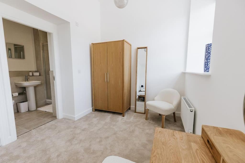 Bobbin Row - Grade 2 Listed Property With A Beautiful Design With Access To Leeds リーズ エクステリア 写真