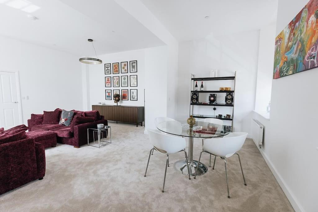 Bobbin Row - Grade 2 Listed Property With A Beautiful Design With Access To Leeds リーズ エクステリア 写真