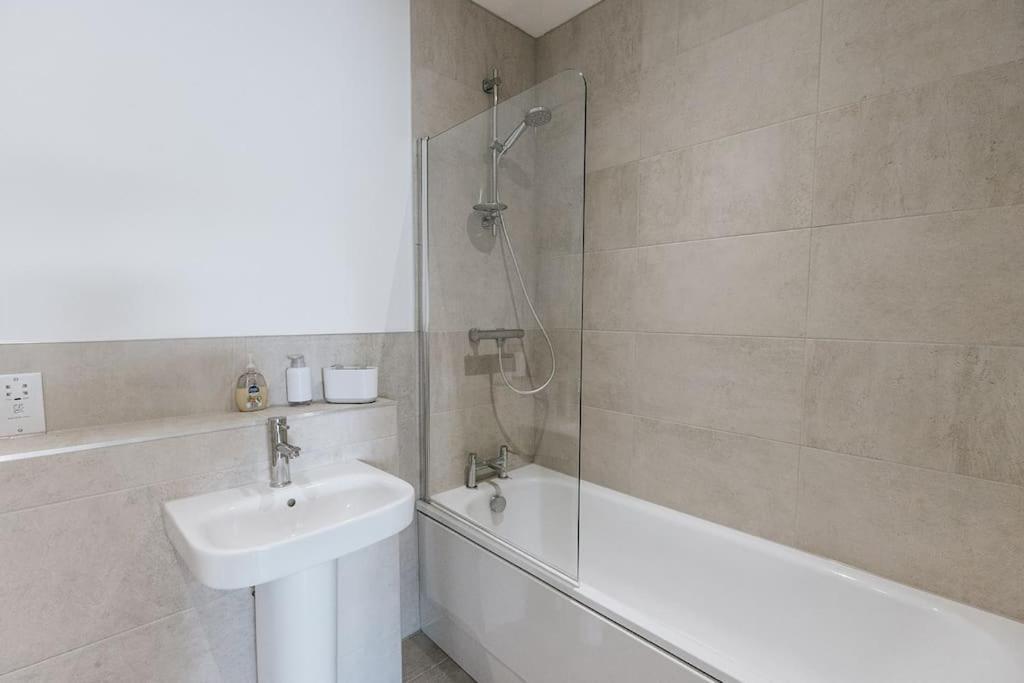 Bobbin Row - Grade 2 Listed Property With A Beautiful Design With Access To Leeds リーズ エクステリア 写真